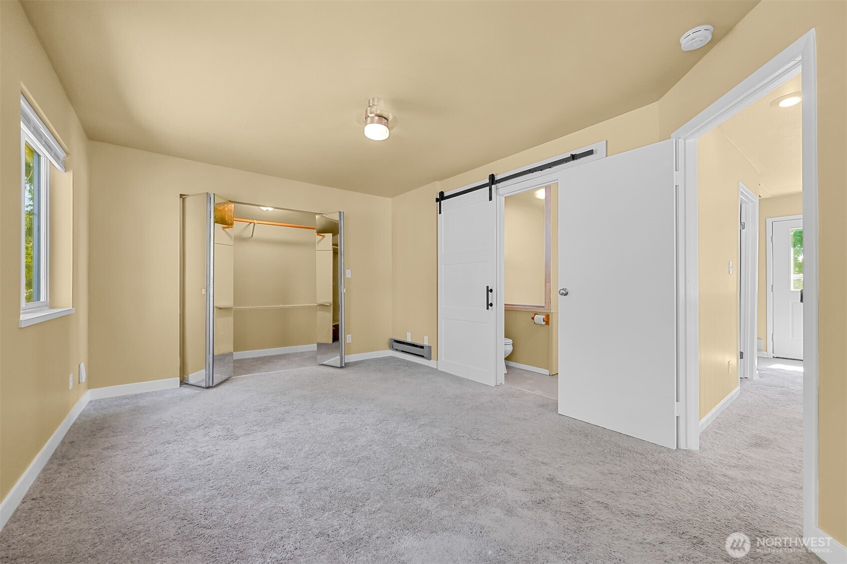4482 Moresby Way