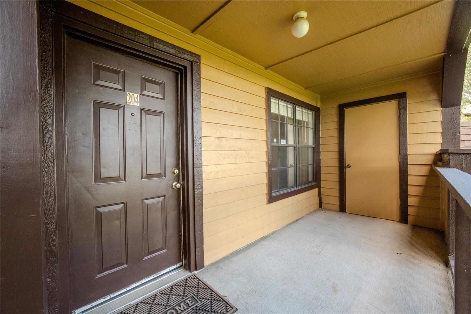 Enjoy peaceful living in this updated 1-bedroom, 1-bathroom second-floor apartment, surrounded by lush trees with a tranquil lake tucked behind the greenery. Relax on your private balcony and enjoy beautiful sunsets. Features include new flooring, a new water heater, a new refrigerator, elegant white granite countertops, and a convenient kitchen island. The pet-friendly community offers two pools and jacuzzis, beach volleyball, tennis courts, a fitness center, clubhouse, bicycle parking, and gated RV and boat parking. Trash bags and cans are provided to help keep the community clean. Just 2 minutes from Altamonte Mall, with a wide variety of restaurants, supermarkets, shopping, and easy access to I-4!