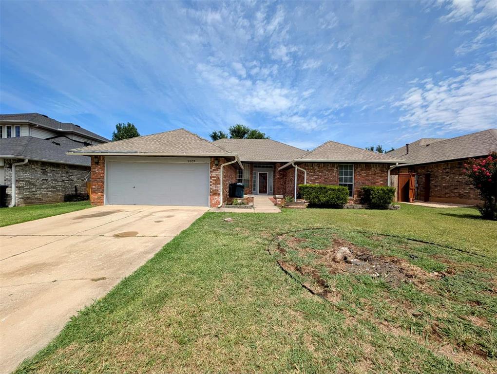 Home is Available now!

3 bed, 2 bath, 2 car garage
Deposit = $1,650.00
Rent = $1,650.00

- Verifiable Income of 3xs the rent
- Must have rental and employment history.
- Background, Criminal, & Credit Check.
- $40 application fee is required per adult.
- Pets allowed with owner's approval & $300 non-refundable pet fee
- Min 12 month lease

For more information & showings contact:
Chase Busick, Licensed REALTOR®, and supervised by Spearhead Realty Group LLC, a Brokerage under OREC.
