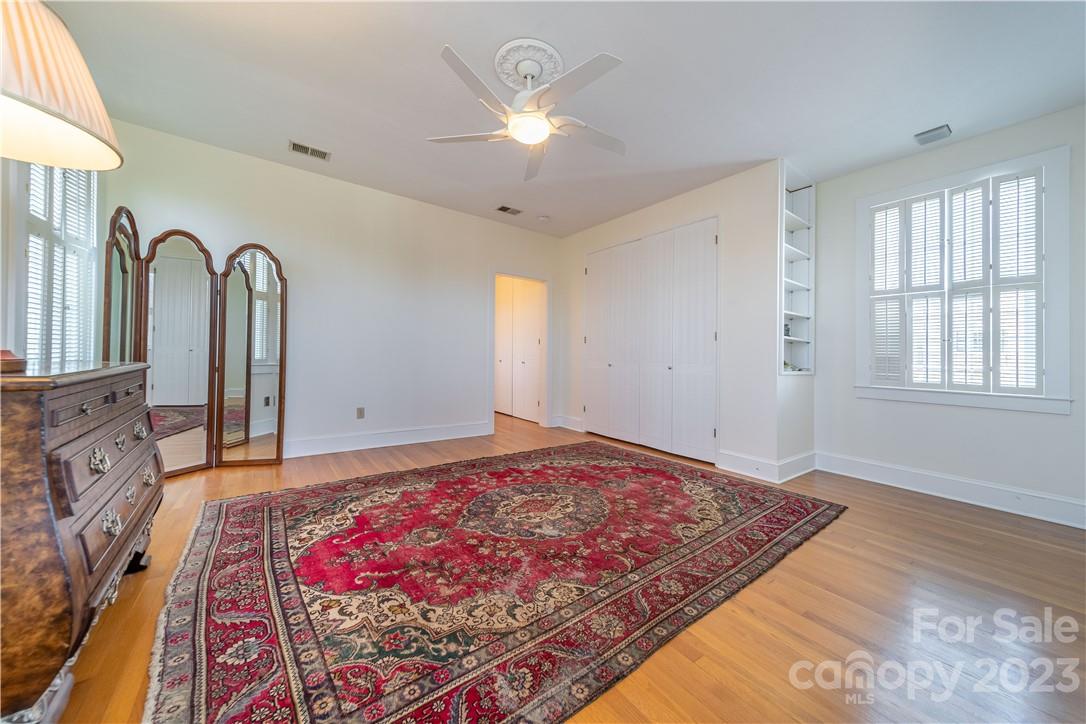 600 West Union Street