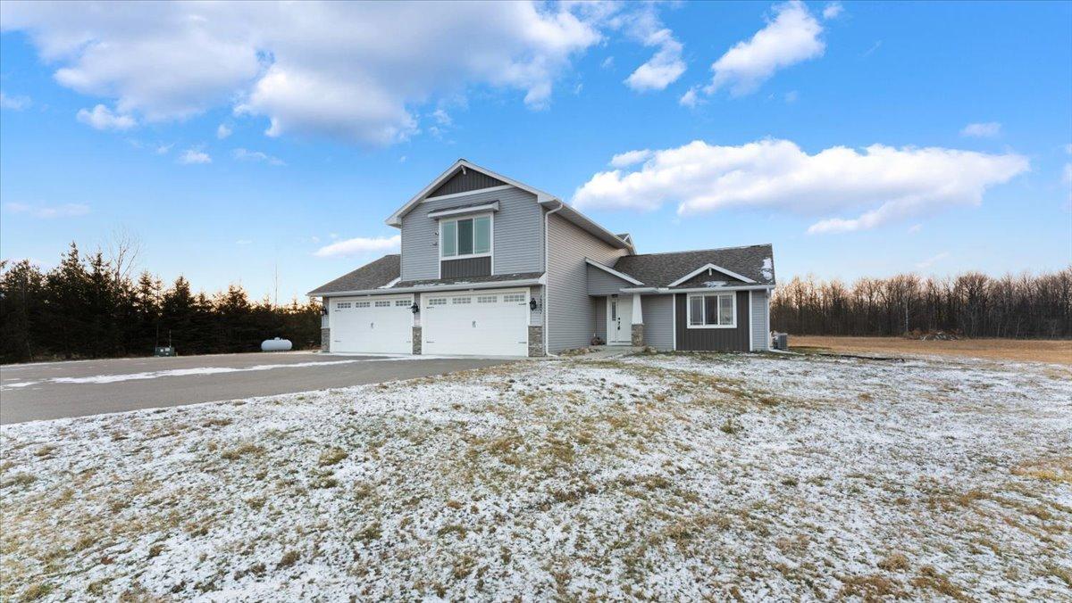 12401 Knick Knack Drive