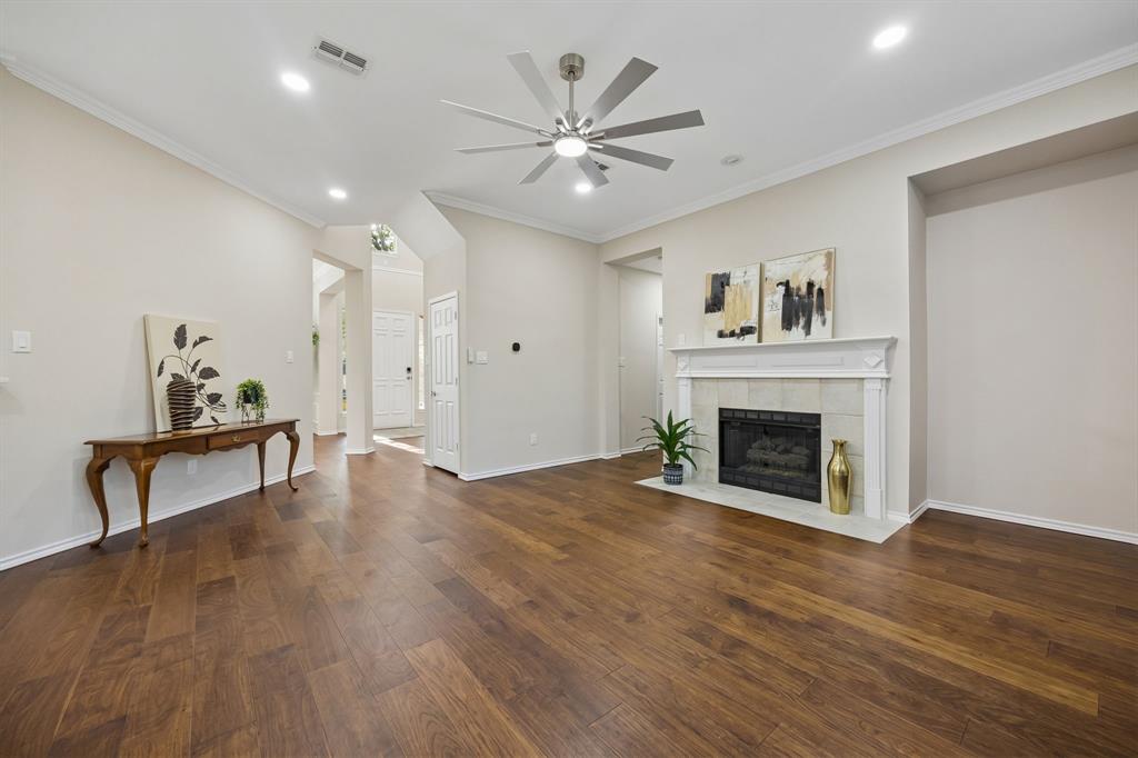 415 Mainsail Drive