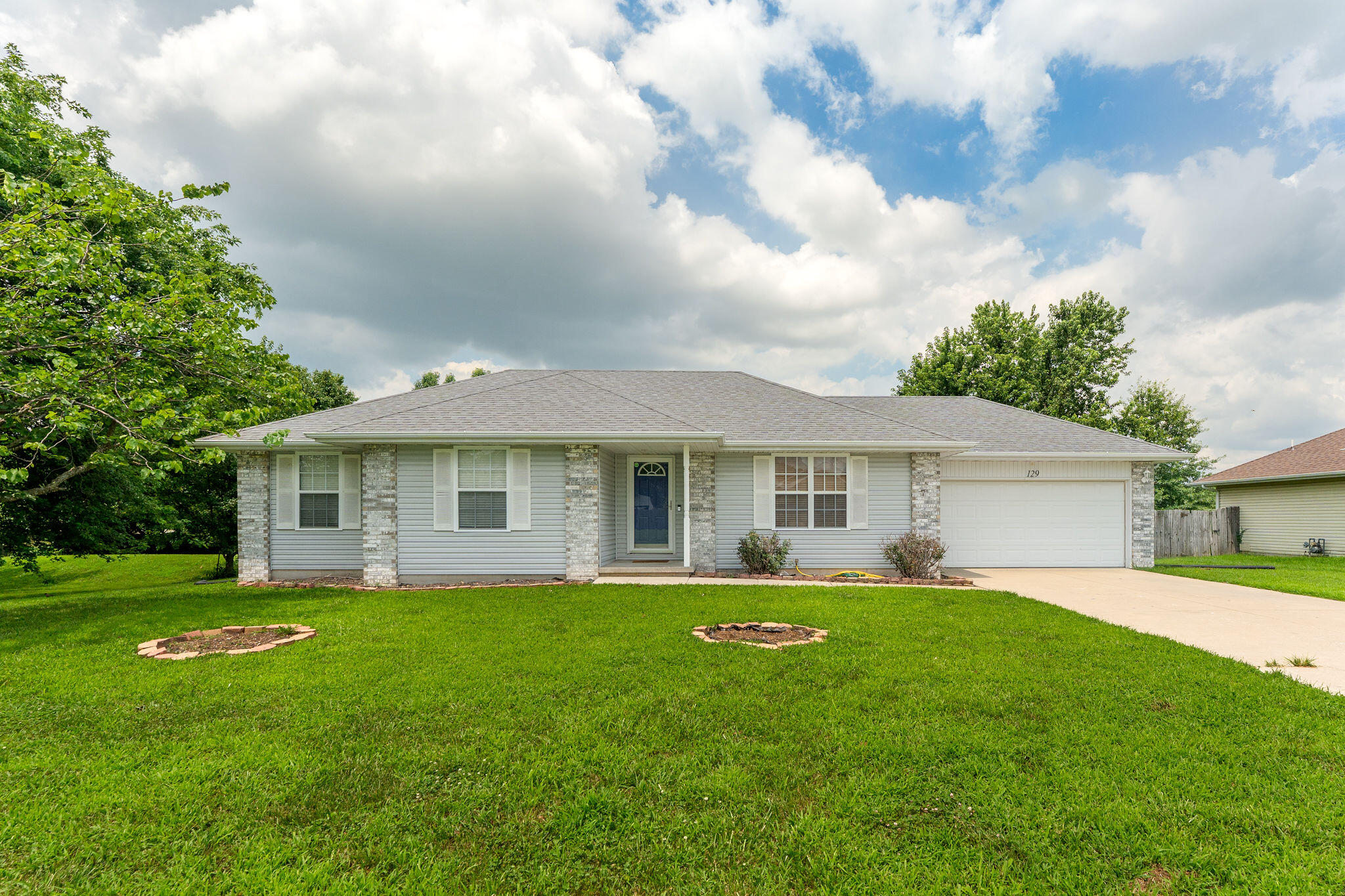 129 E Loyal Street
