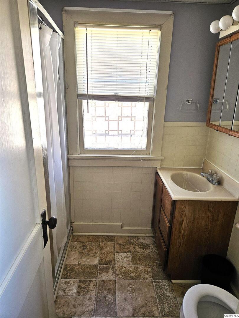 513-515 & 517 S 12th Street