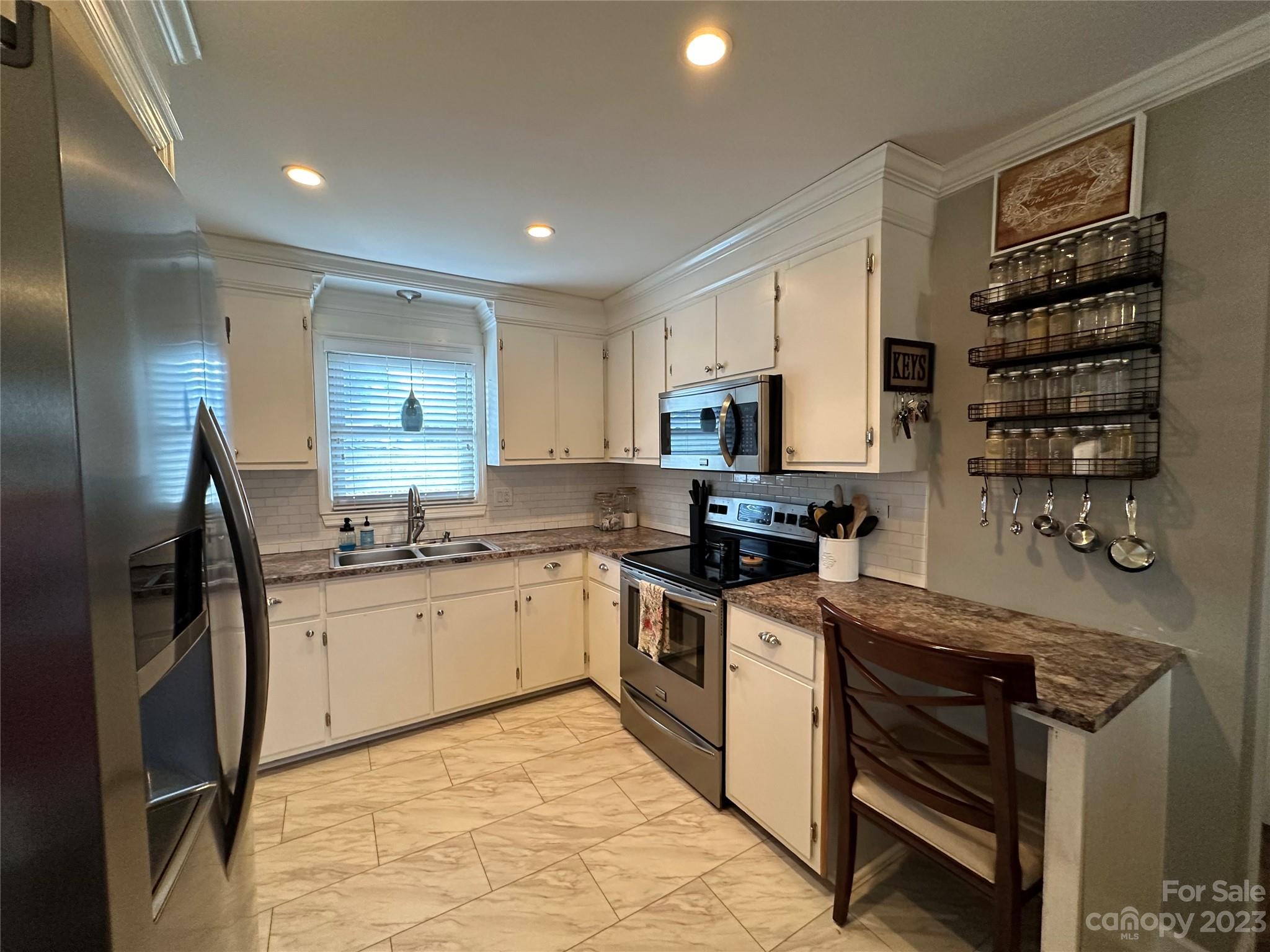 1502 Catawba Terrace