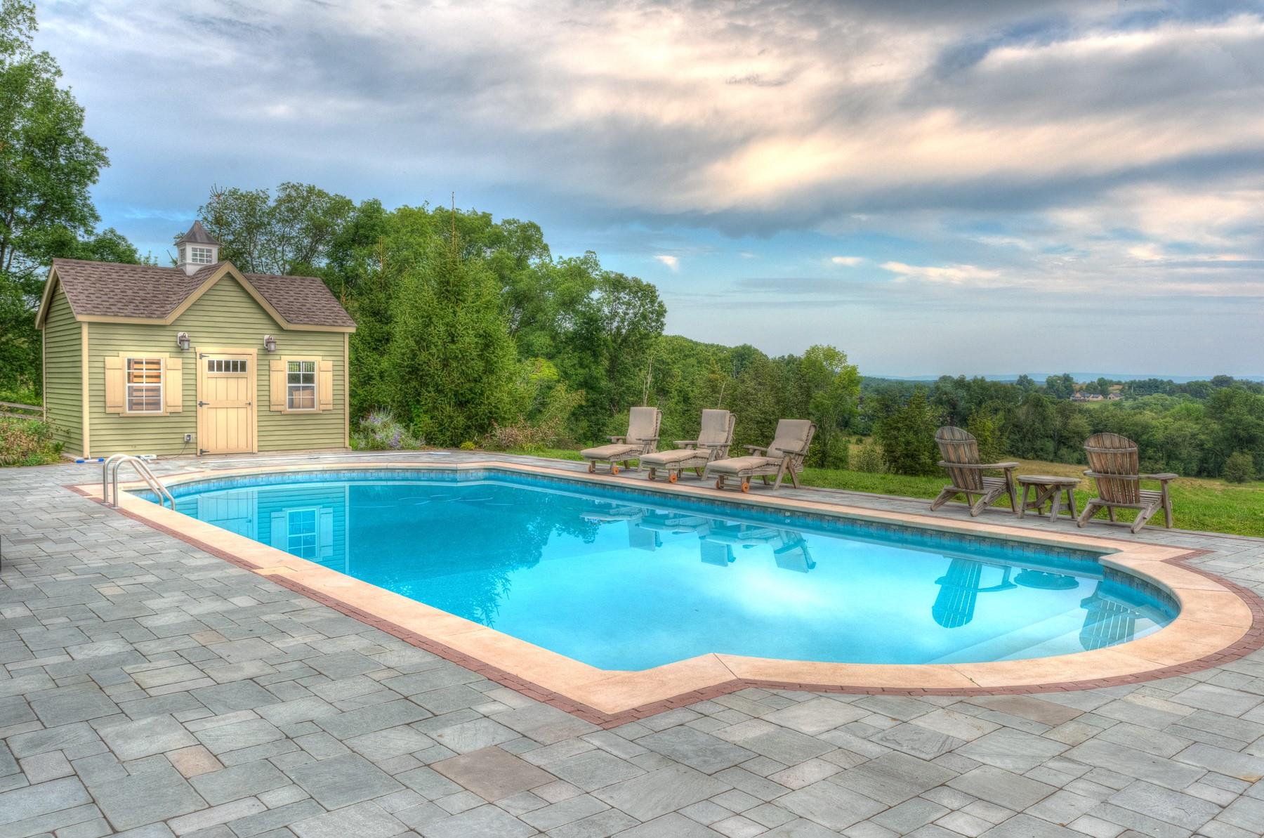 154 Hambletonian Road