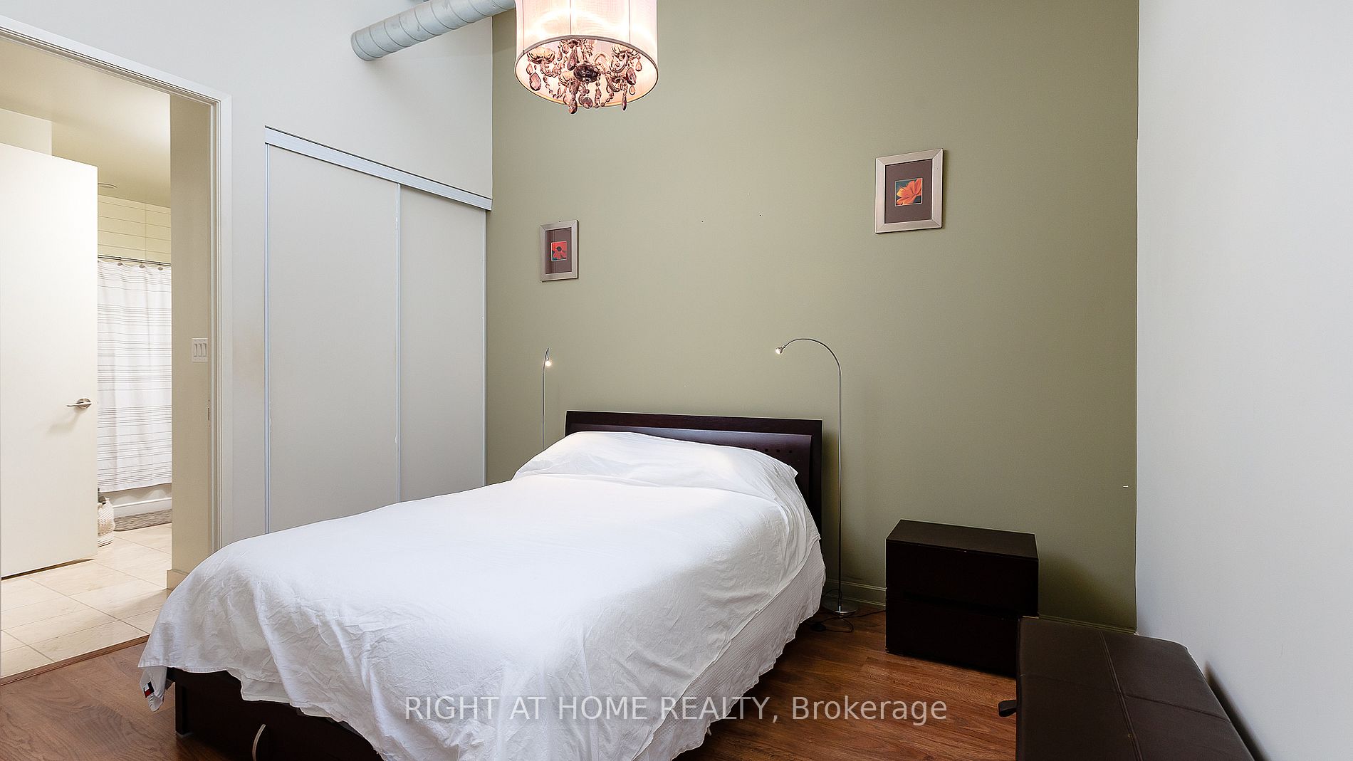 380 Macpherson Ave 314