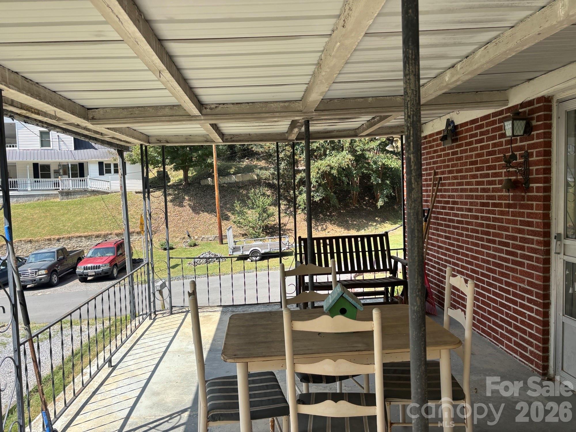 637 Toe Cane Road