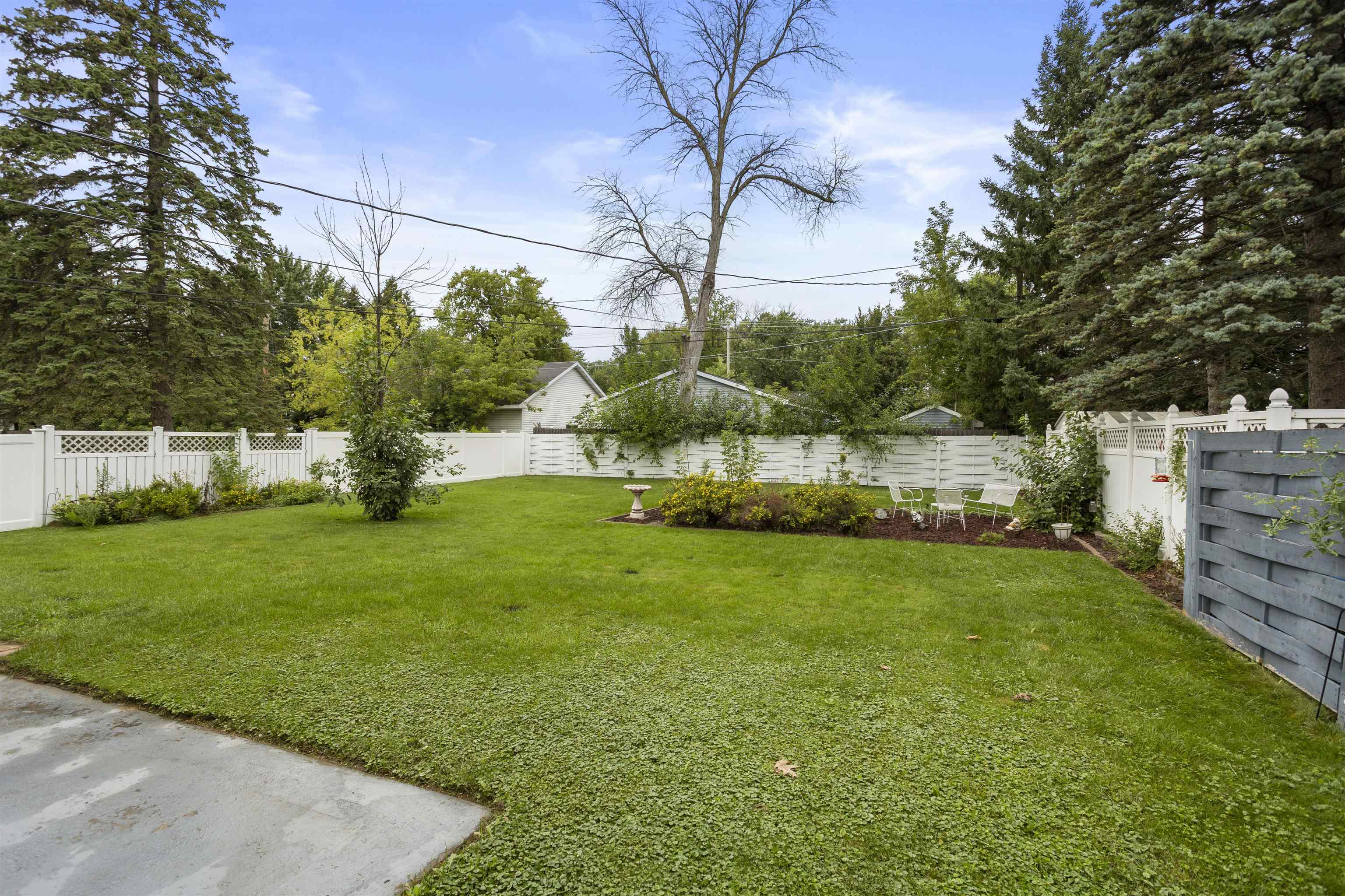 224 E Taft Avenue