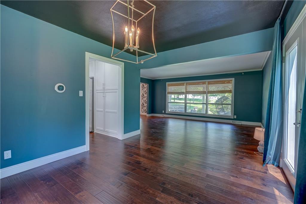 6830 NW Prairie View Road