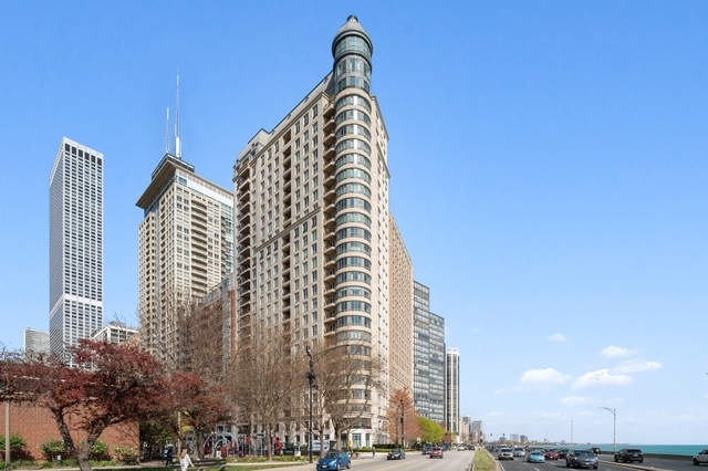 Welcome to this impeccably renovated one-bedroom residence offering approximately 1,800 square feet of refined living space. Nestled in one of the city's most desirable locations-directly across from Lake Shore Park-this stunning home blends timeless elegance, modern sophistication, and everyday comfort, all framed by serene treetop views. A gracious foyer sets the tone for the home's sophisticated interior, which features rich hardwood floors, a cozy gas fireplace, custom closets, sleek stone countertops, and integrated surround sound. The expansive living and dining areas are ideal for both relaxing and entertaining. The eat-in kitchen is both stylish and functional, offering ample space for casual dining while showcasing high-end finishes and thoughtful design. The peaceful primary suite offers a private retreat, enhancing the home's quiet luxury. Building amenities include: 24-hour door staff, On-site management, Valet parking, State-of-the-art fitness center, Full-size storage unit, Wine storage, Pet-friendly community.  If you're seeking a full-time residence or a luxury pied-a-terre, this exquisite offering presents a rare opportunity in one of the city's most coveted neighborhoods.