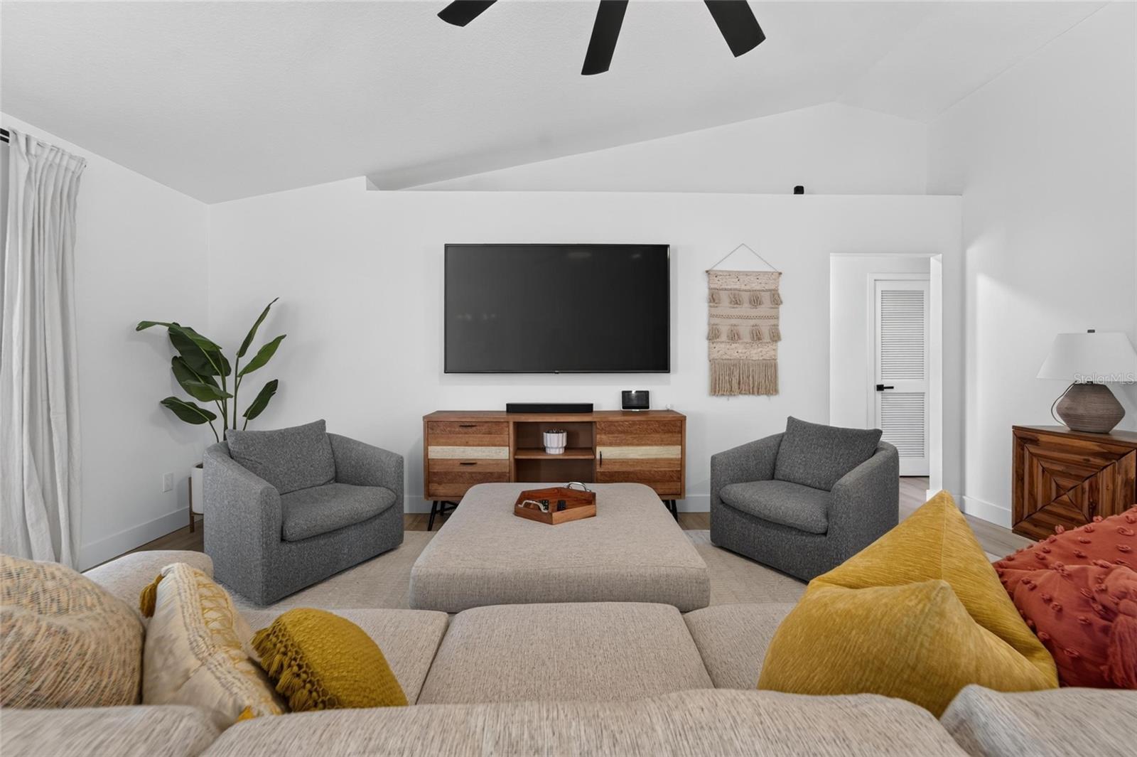 12124 Colonial Estates Lane