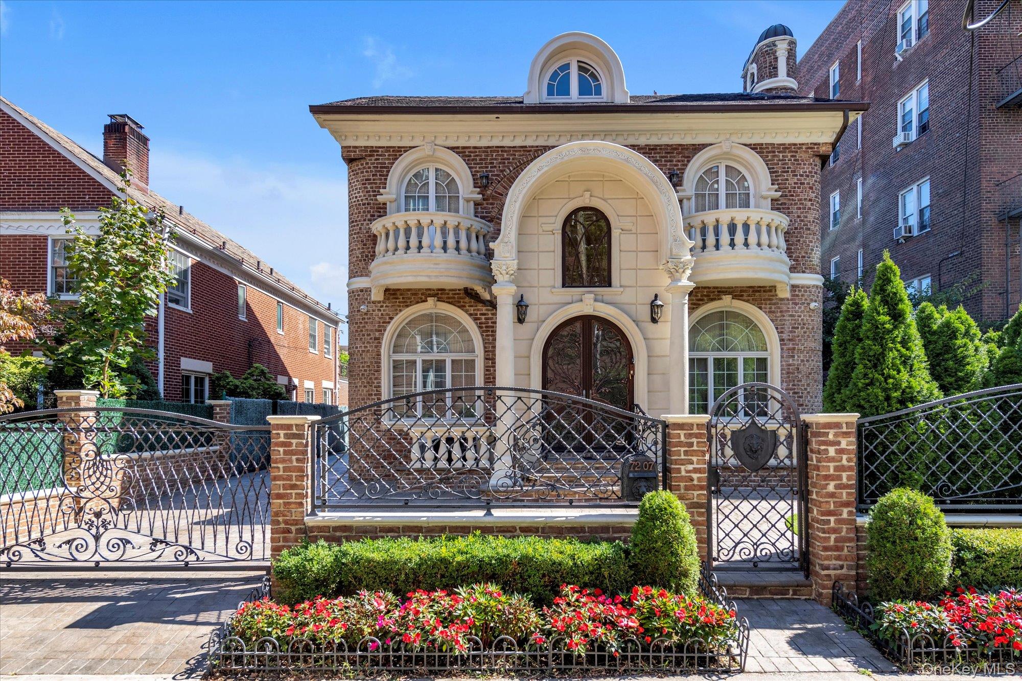 Discover unparalleled luxury in the heart of Forest Hills with this masterfully crafted residence. Boasting 5 bedrooms and 4.5 bathrooms, this home is a celebration of sophistication, comfort, and innovation. Step into a world where timeless design meets modern innovation. Every detail, from the grand entrance to the meticulously curated interior, exemplifies a harmonious blend of form and function. Culinary enthusiasts will revel in the state-of-the-art kitchen, featuring top-tier Miele and Viking appliances, custom cabinetry, and a spacious island. This kitchen isn't just a place to cook-it's a canvas for your culinary creativity. Retreat to your primary suite, complete with a spa-inspired bathroom, two generous walk-in closets, and breathtaking views. Each bedroom is a sanctuary of comfort, enhanced by heated tile floors throughout. Unwind in the basement, where a full Jacuzzi and steam room await, offering the ultimate in relaxation. Step outside to your private sanctuary, featuring a full outdoor kitchen and bar. Whether entertaining guests or enjoying quiet moments, your outdoor space is designed for celebration and comfort. Your peace of mind is assured with cutting-edge security systems and privacy features, ensuring that your home remains a secure retreat for you and your loved ones. Enjoy the convenience of nearby amenities and a vibrant community, all while basking in the exclusivity and privacy of your new abode. This is not just a home-it's a masterpiece!, Additional information: Appearance: Diamond, Green Features: Insulated Doors, Interior Features: Guest Quarters, Marble Bath, Separate Hot water Heater: Yes