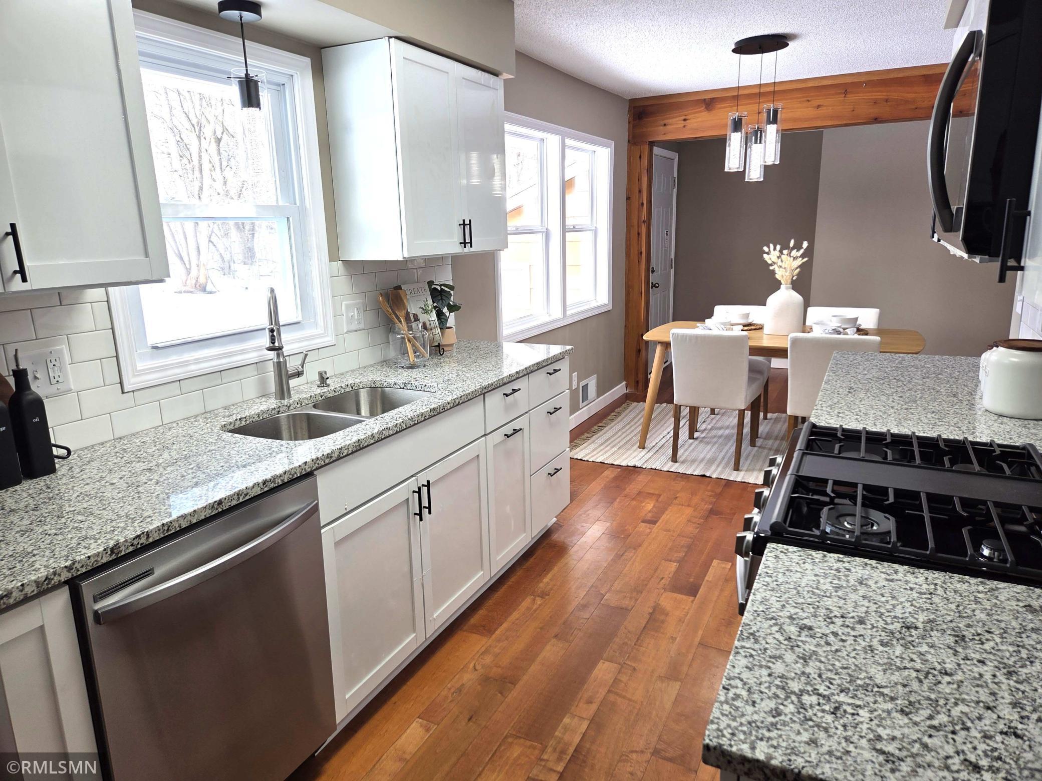 11209 Independence Avenue N