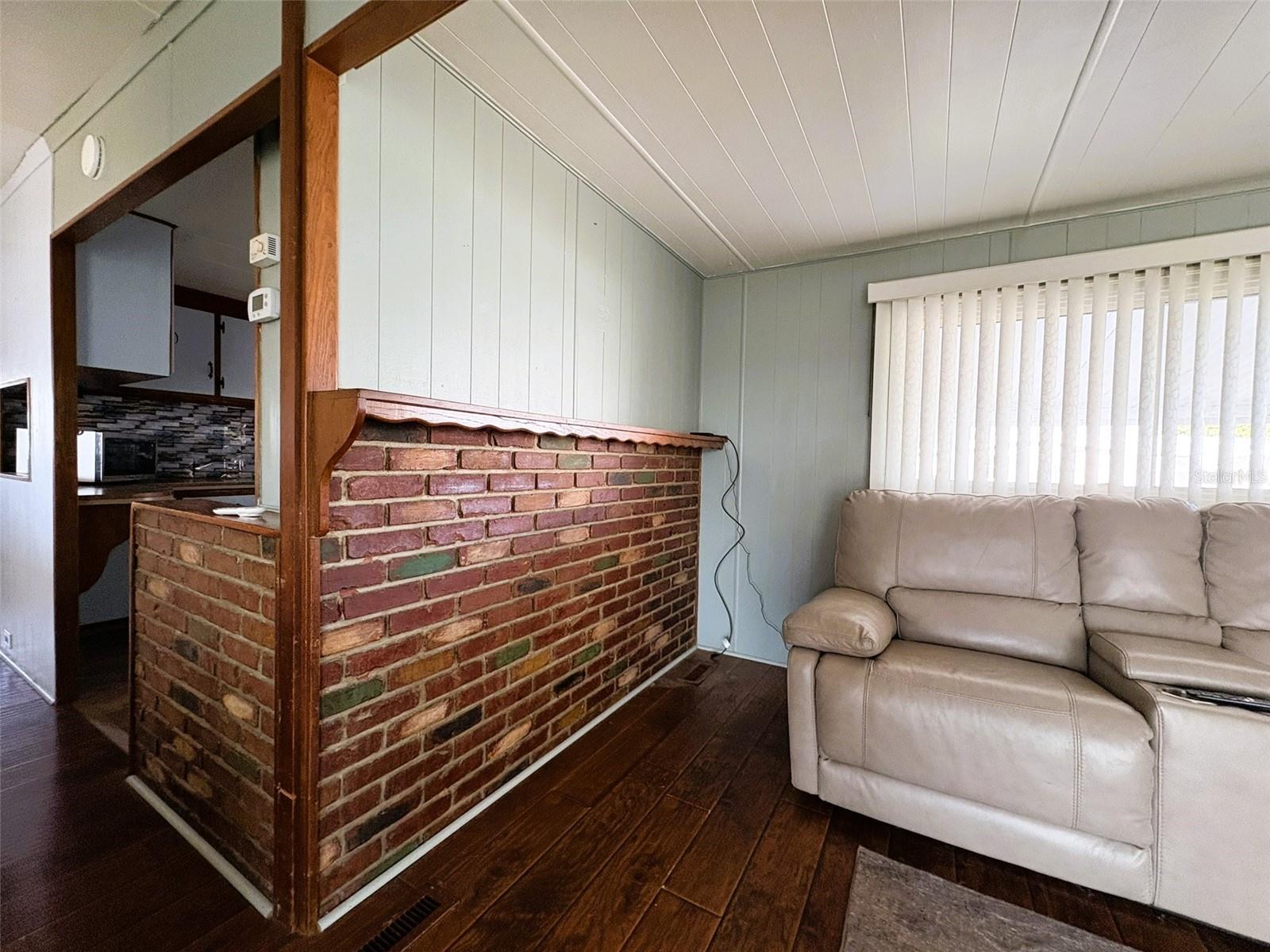 504 50th Avenue Dr W Avenue W