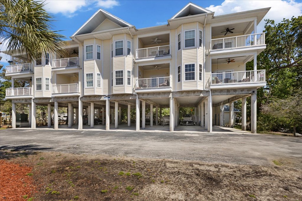 54 SE 910th Ave 115