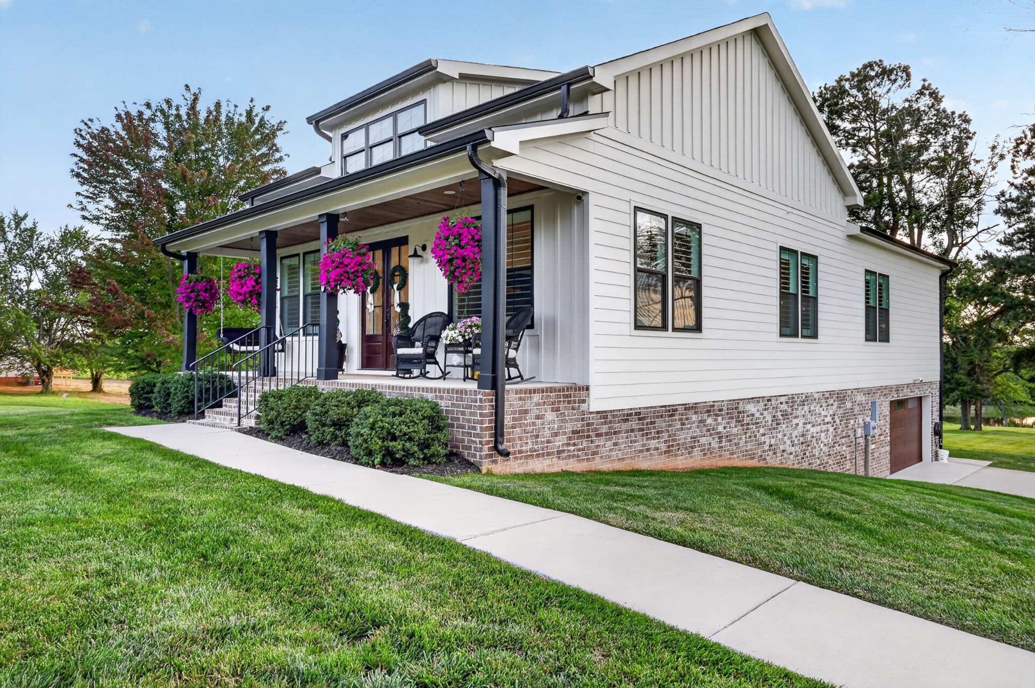 3323 Dobbins Pike