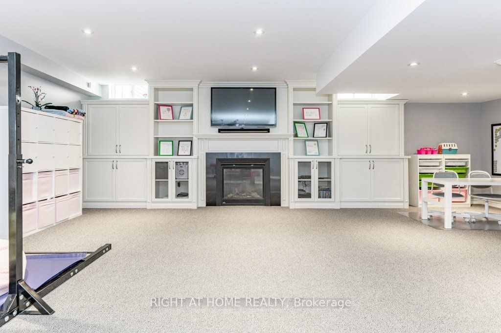 60 Oleary Dr