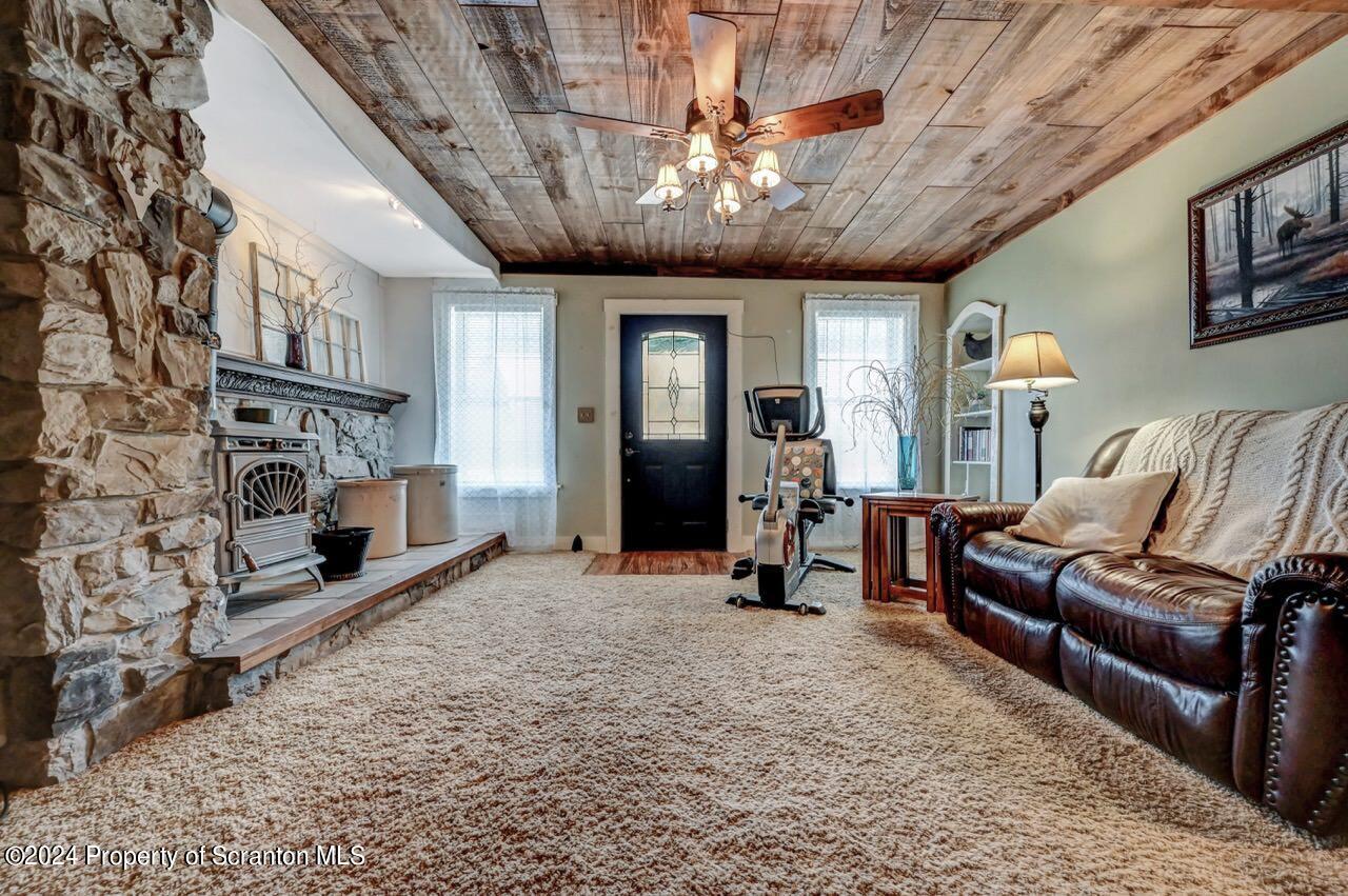 332 Grinnell Road