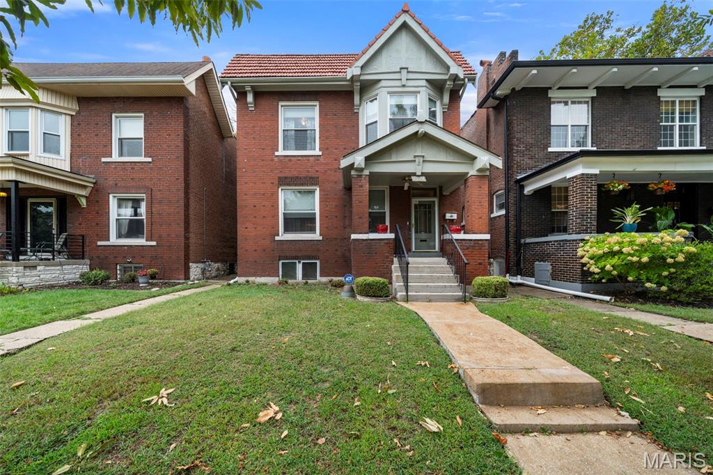 5924 De Giverville