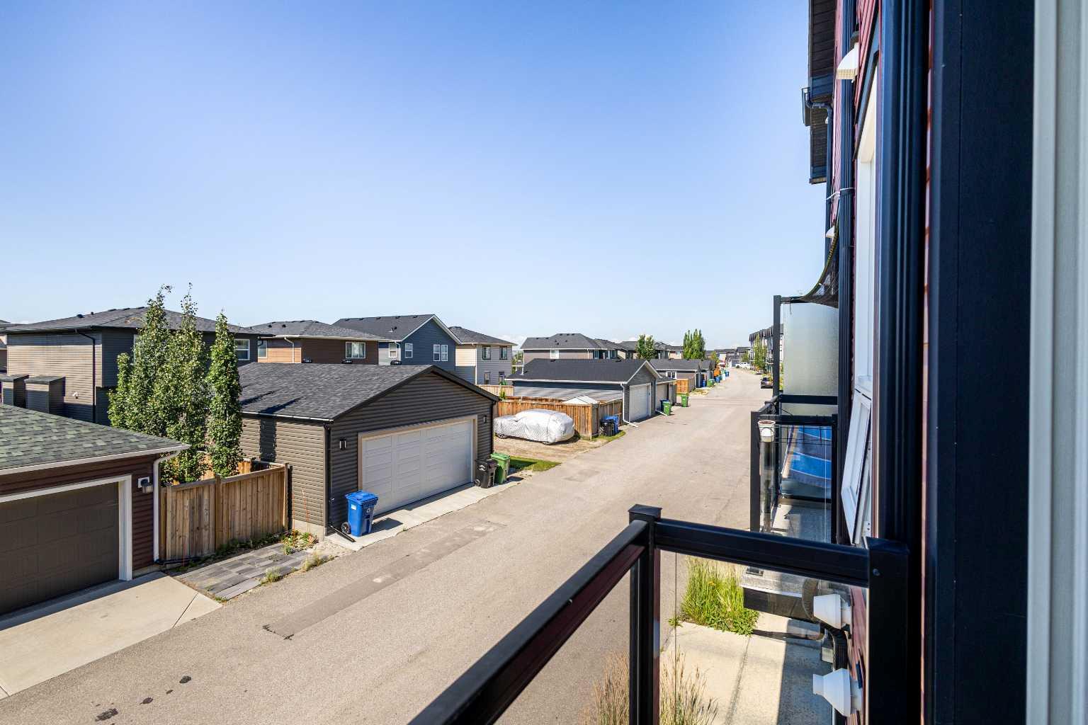 11 Evanscrest Mews NW 208