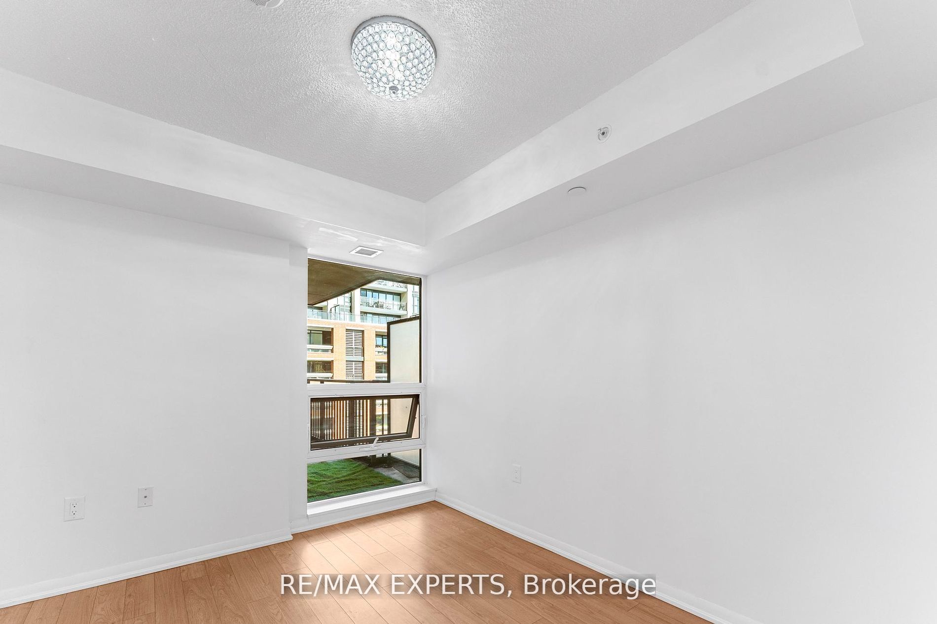 830 W Lawrence Ave 729