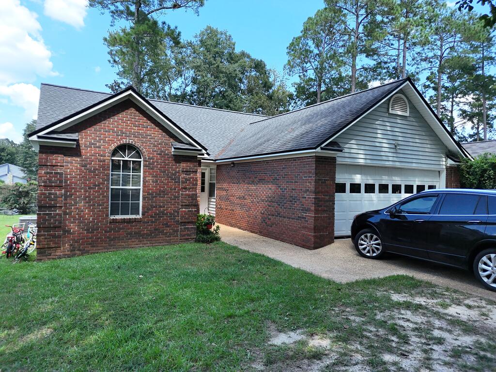Wonderful home in Tall Timbers Village! 3BR/2Bath with a great fireside living room, cute kitchen and dining area and primary suite with bathroom. Great deck, great views of the water! Call your favorite agent TODAY for a closer look!