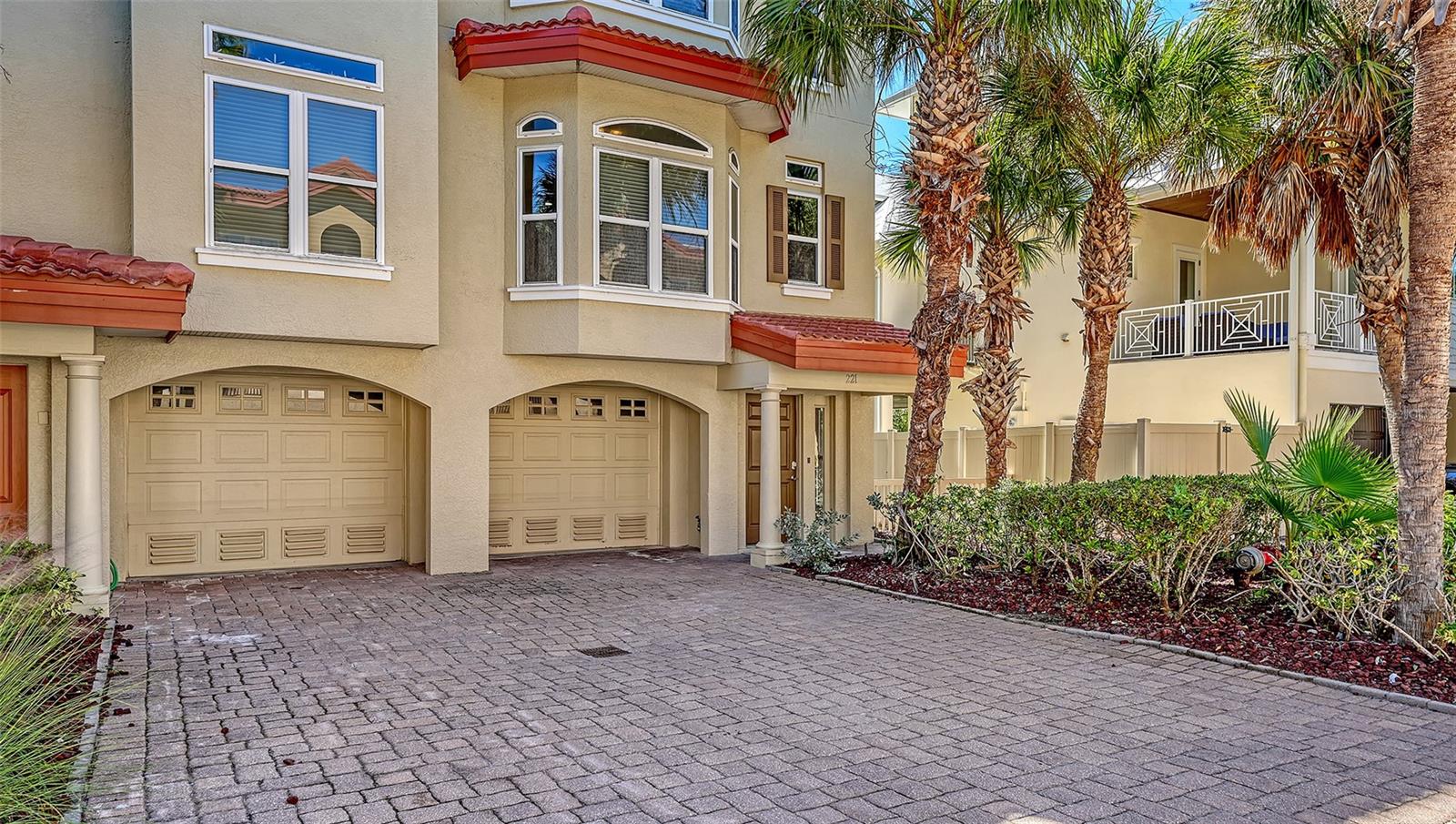 221 17th Street N, Bradenton Beach, FL
