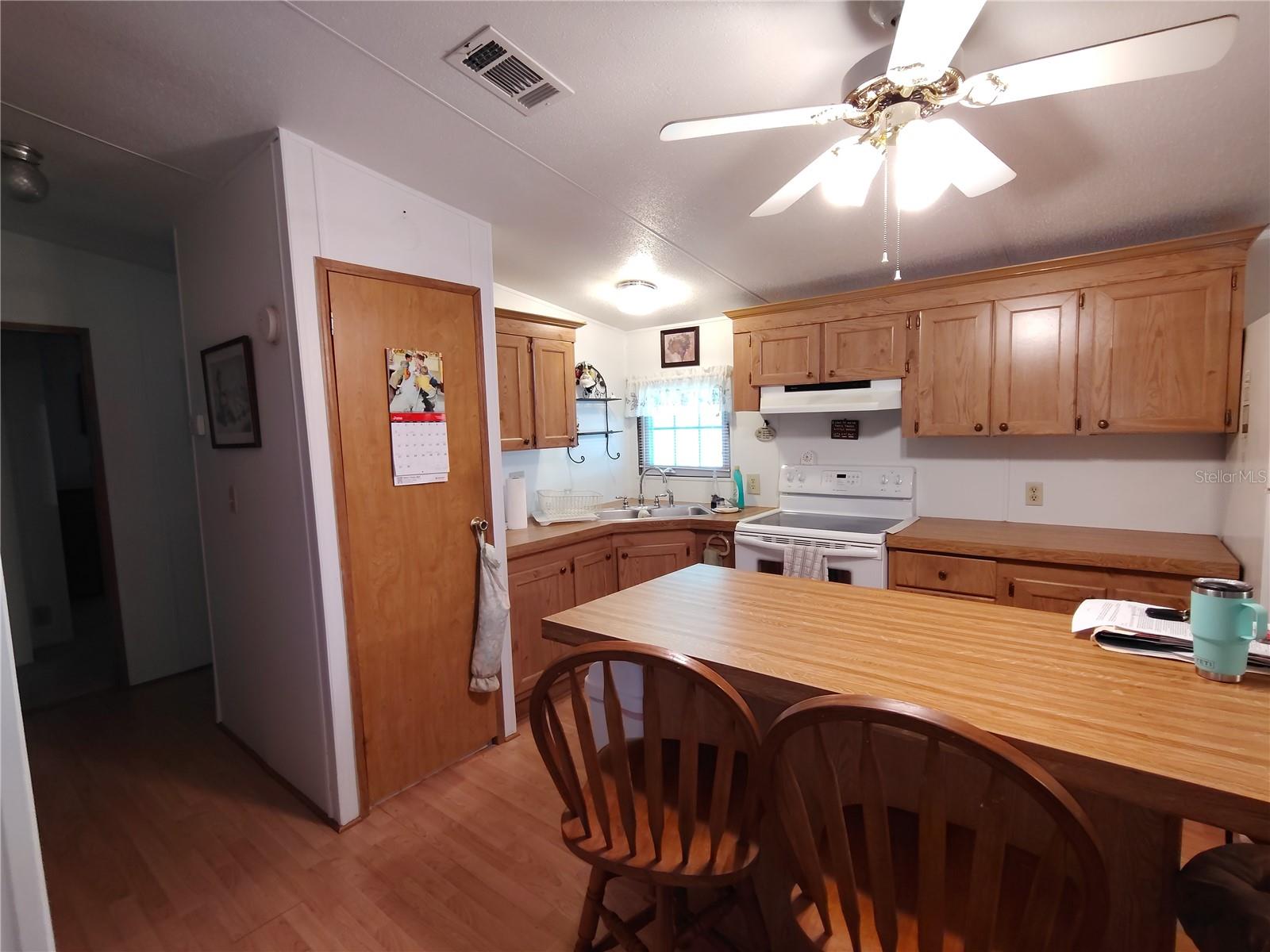 52 Outlet Drive