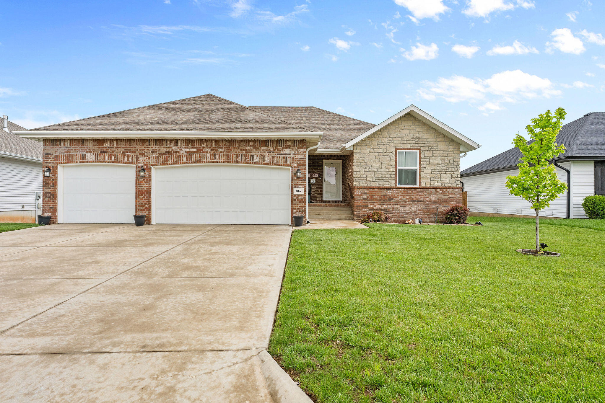 816 S Ridgemont Drive