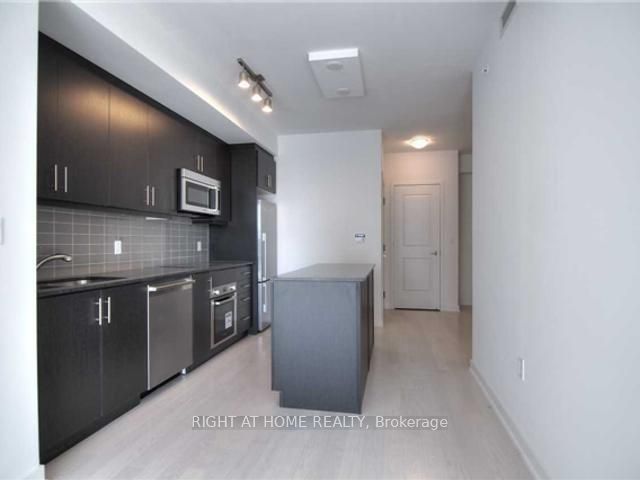 1 The Esplanade Ave 1201