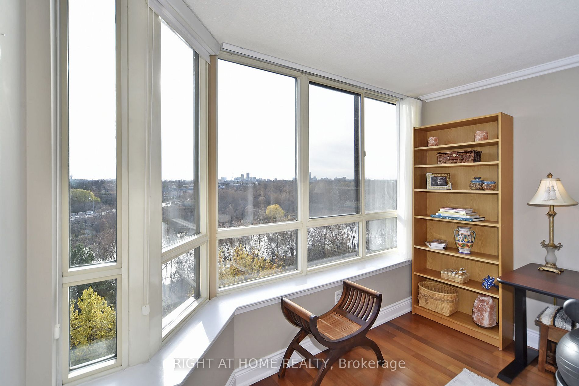 55 Austin Dr 806