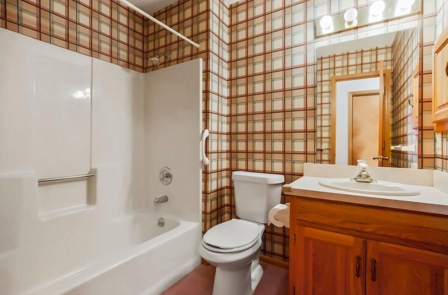 6612 NW Revere Drive