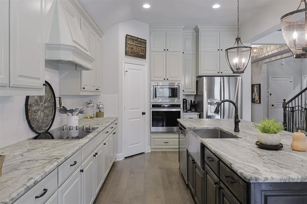 3806 Pine Valley Lane