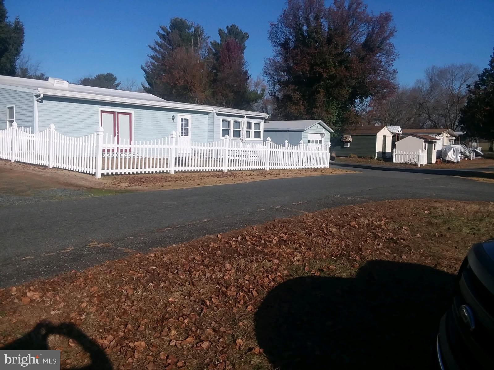 168 169 170 Nootka Ln  