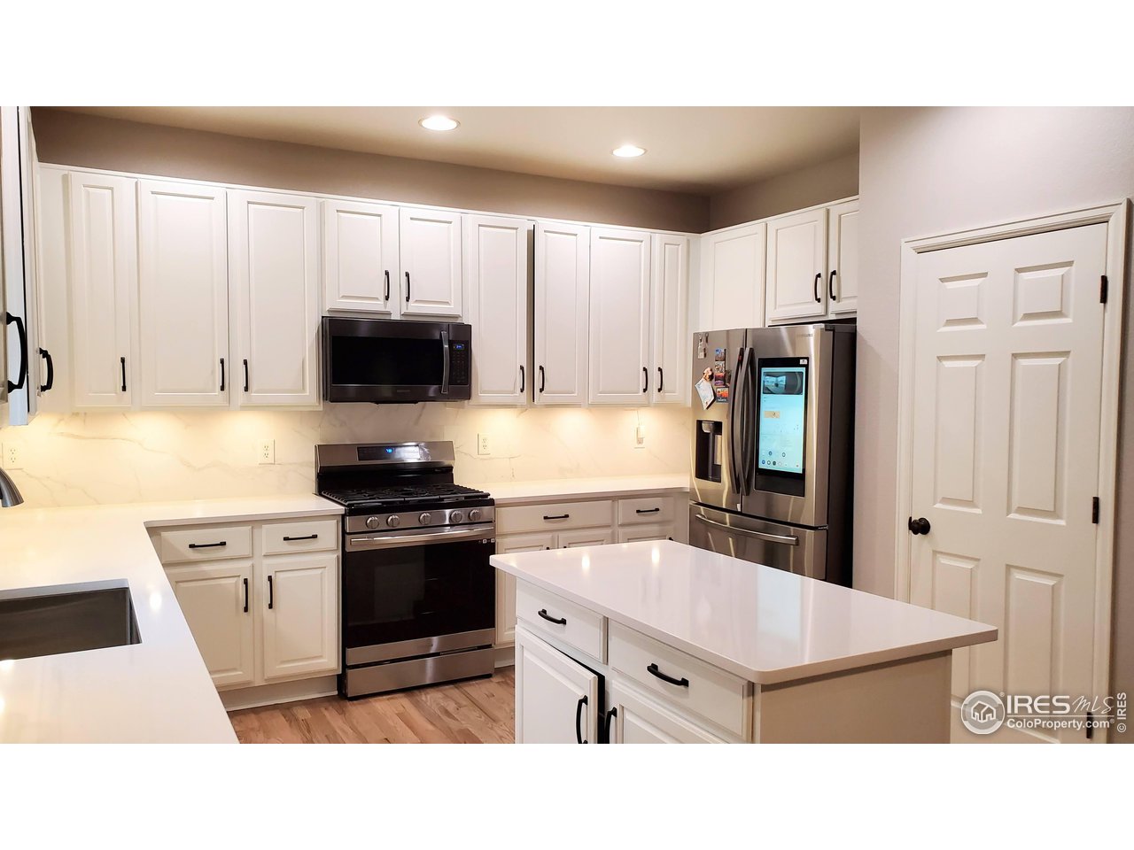 2714 Annelise Way
