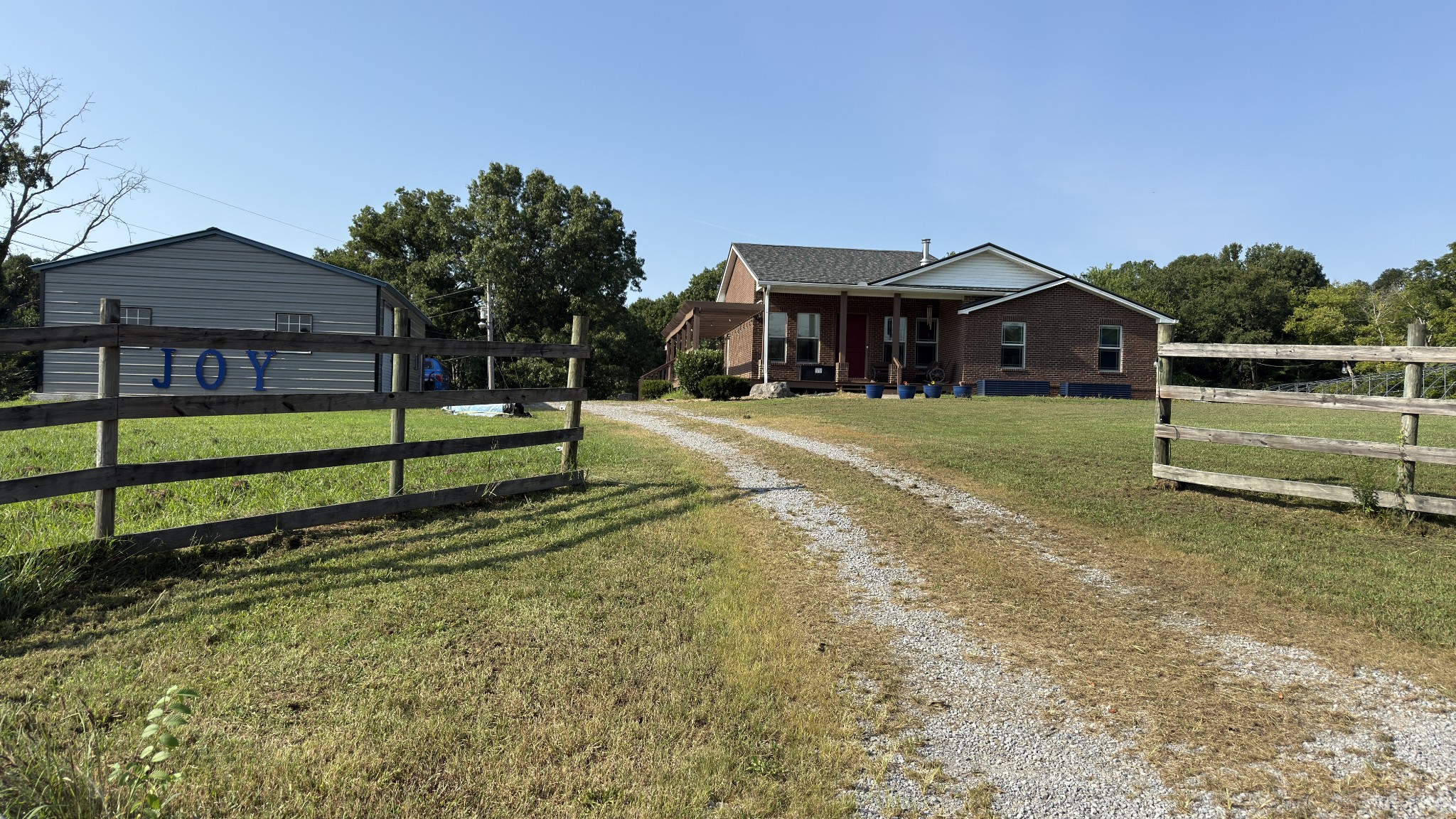 2475 Old Clarksville Pike