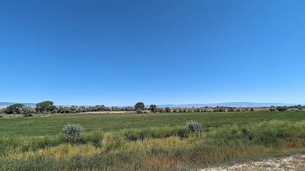 725 Road 6 1/2