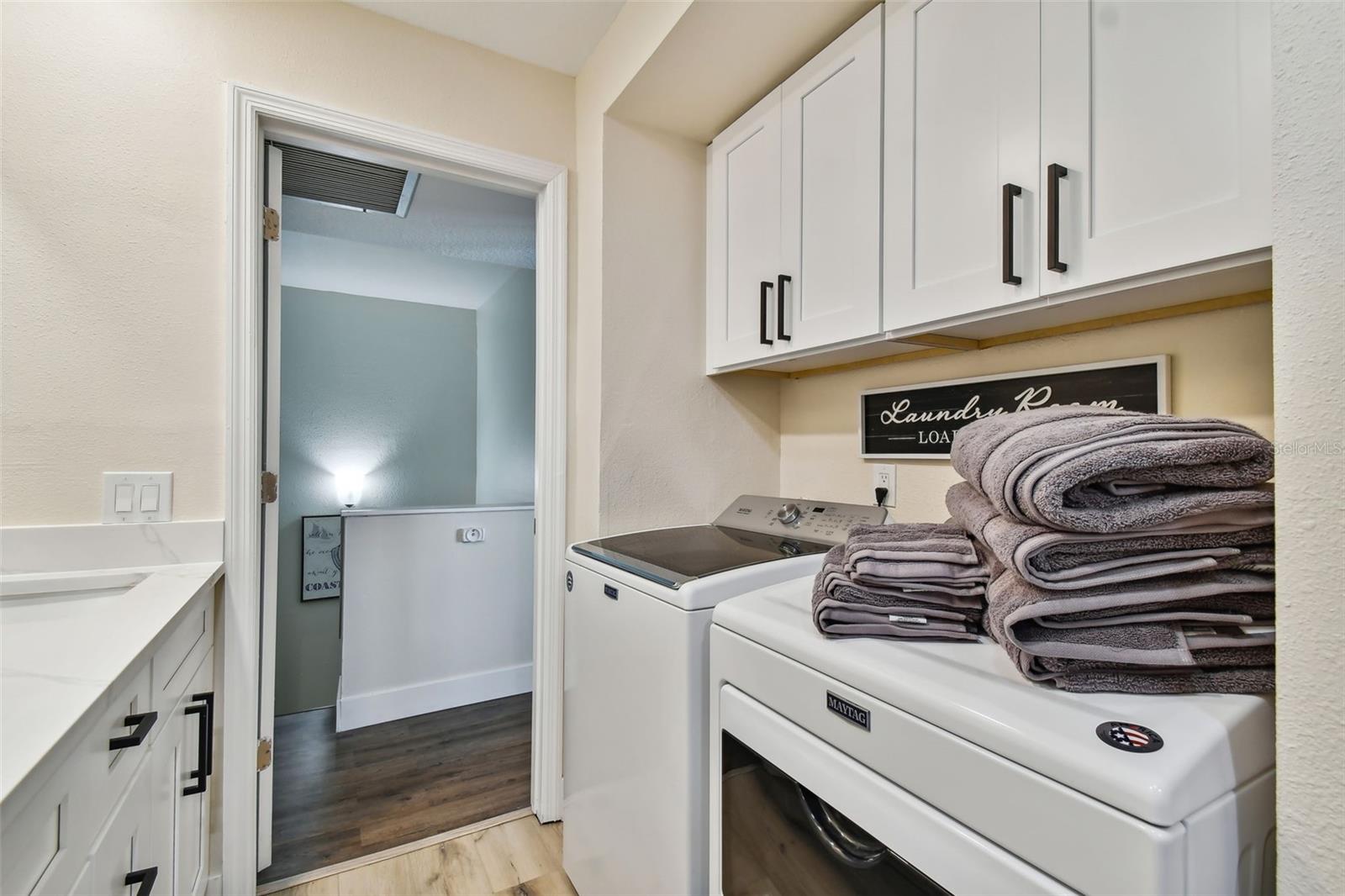 315 Medallion Boulevard E