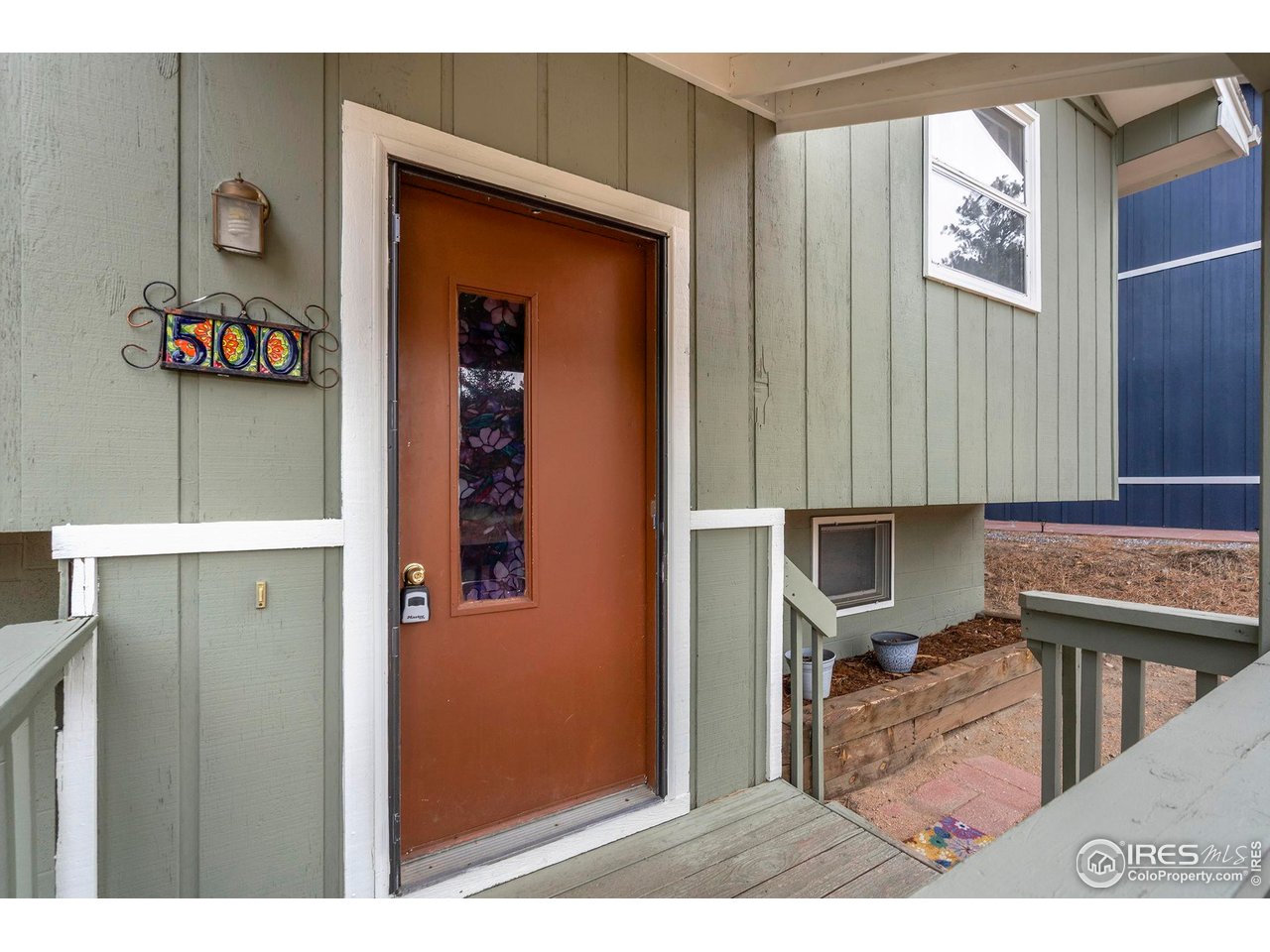 Major opportunity in Estes Park! This 3-bedroom, 3-bath bi-level home at 500 Elm Ave is now offered at $499,900, presenting one of the best values currently available for a single-family home in town. Offering 1,467 sq ft, the home features a functional bi-level layout with multiple living spaces, some recent updates, and room to personalize. Ideal for full-time living, a mountain getaway, or buyers seeking entry into the Estes Park market. Located just minutes from downtown Estes Park, Lake Estes, and Rocky Mountain National Park, the home provides convenient access to hiking, dining, shopping, and year-round recreation. Come see the opportunity in person.