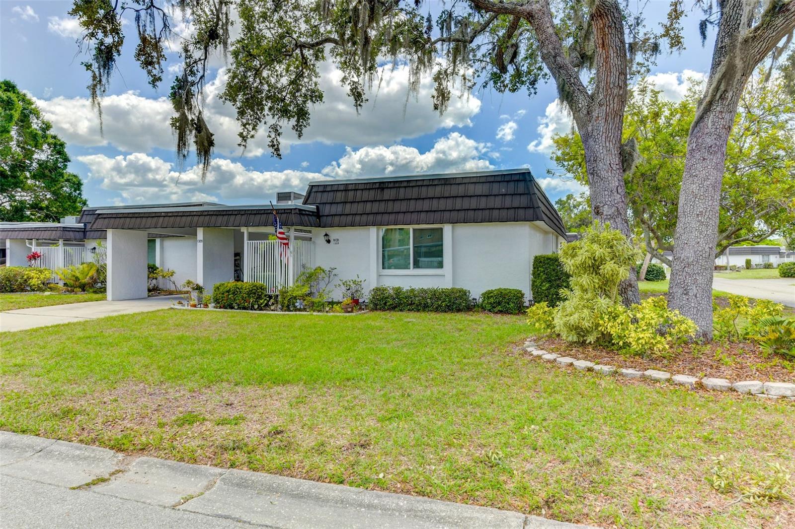 1309 Glen Oaks Drive E 131 Sarasota FL 34232 by Hunt Brothers Realty