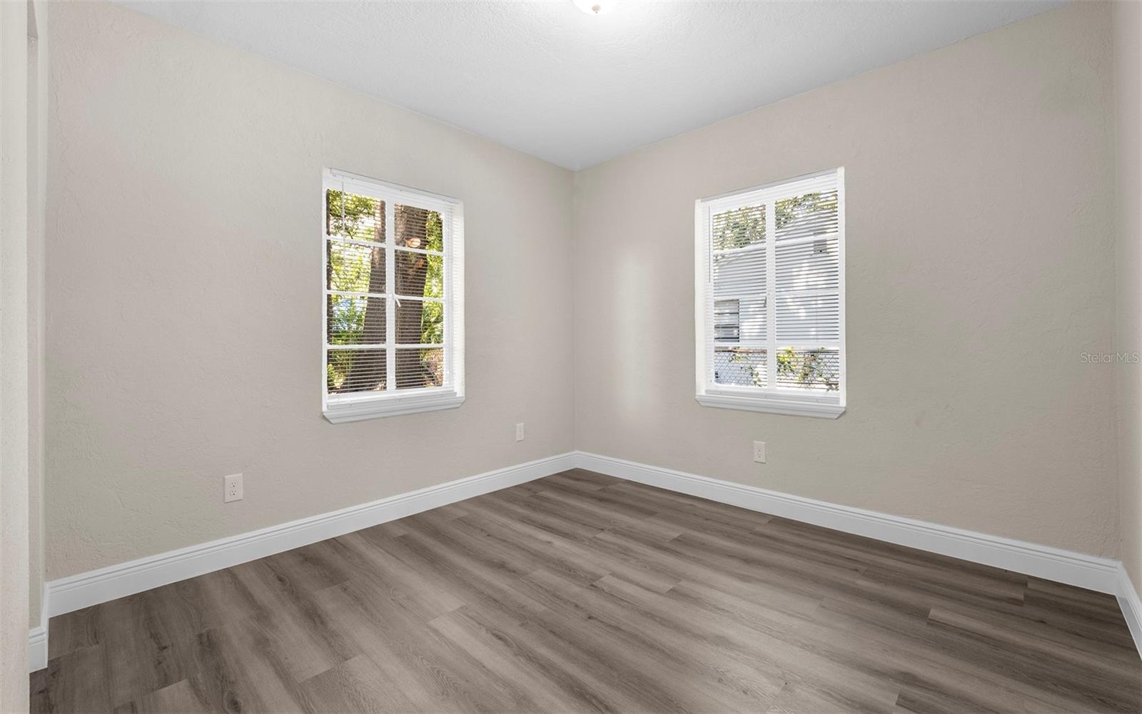 3907 W Walnut Street