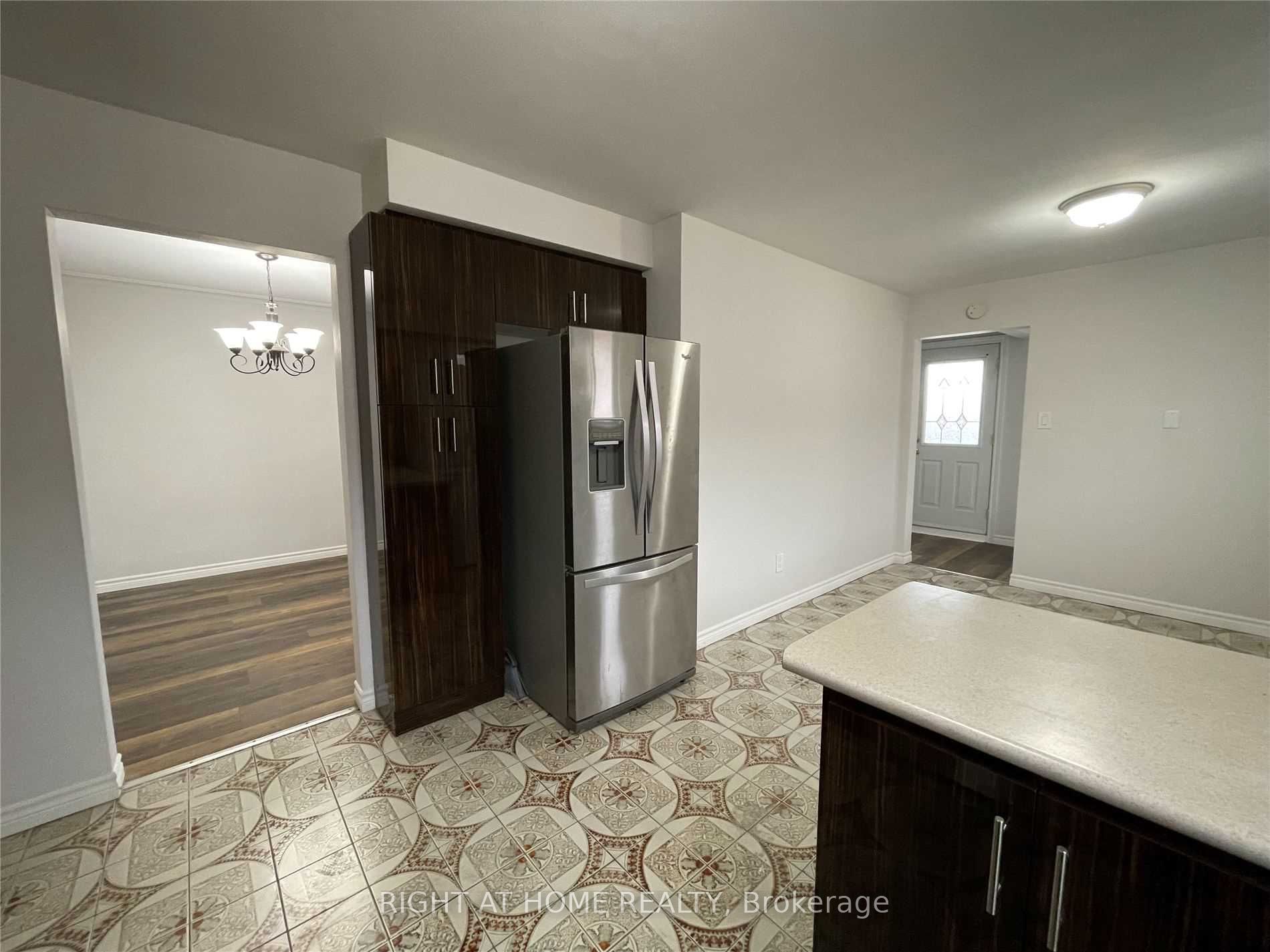 7899 Martin Grove Rd Upper