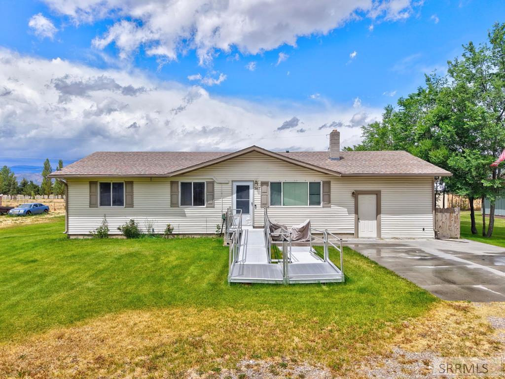 367 N 1st W
