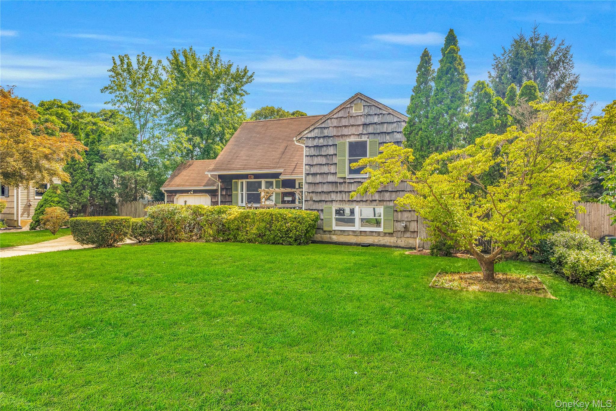 38 Saddle Lane