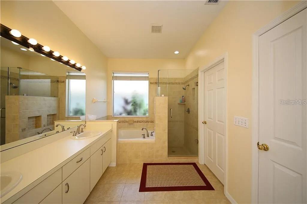 5324 Cottonwood Tree Cir