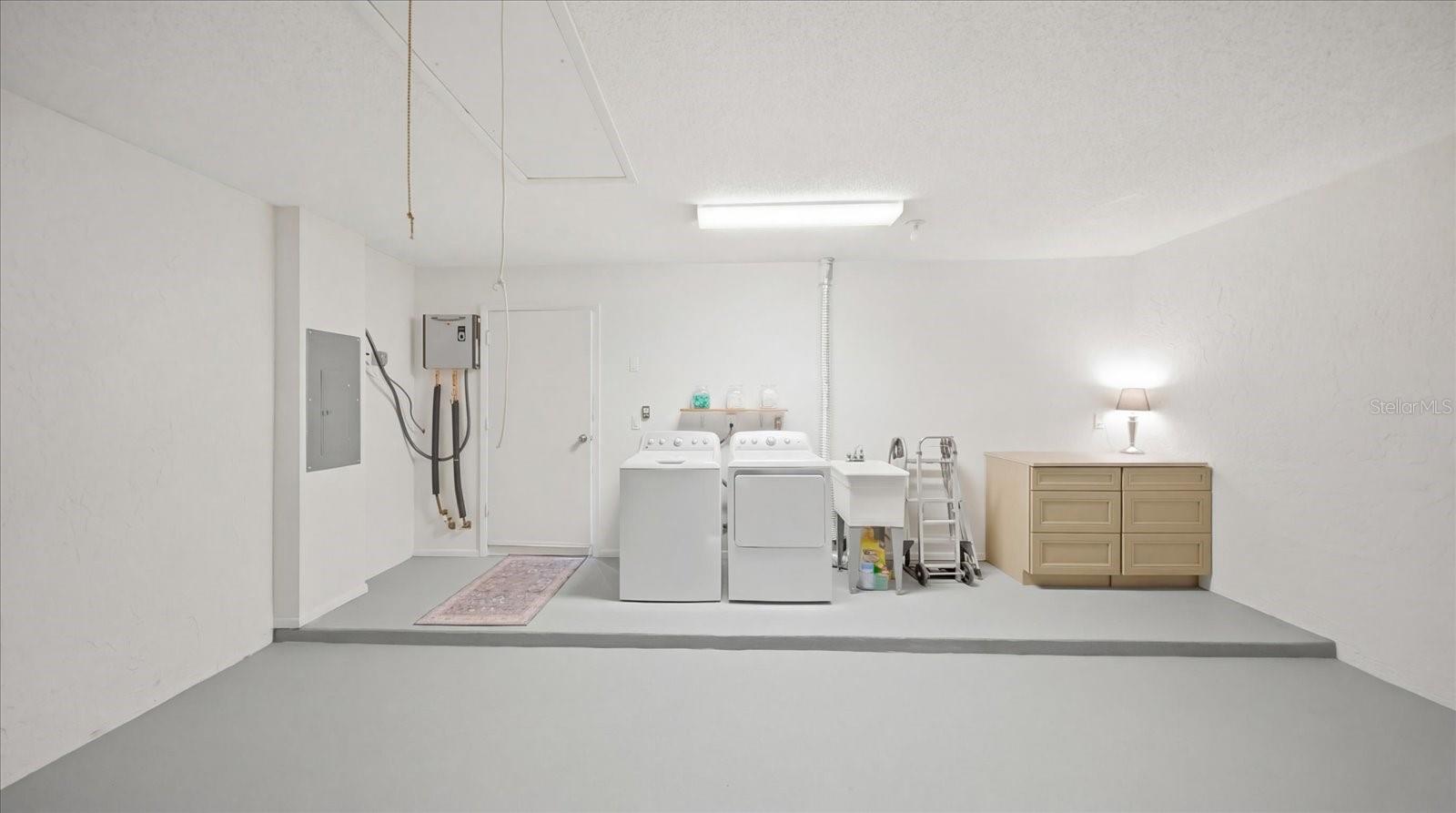 6304 Sun Eagle Lane 19B