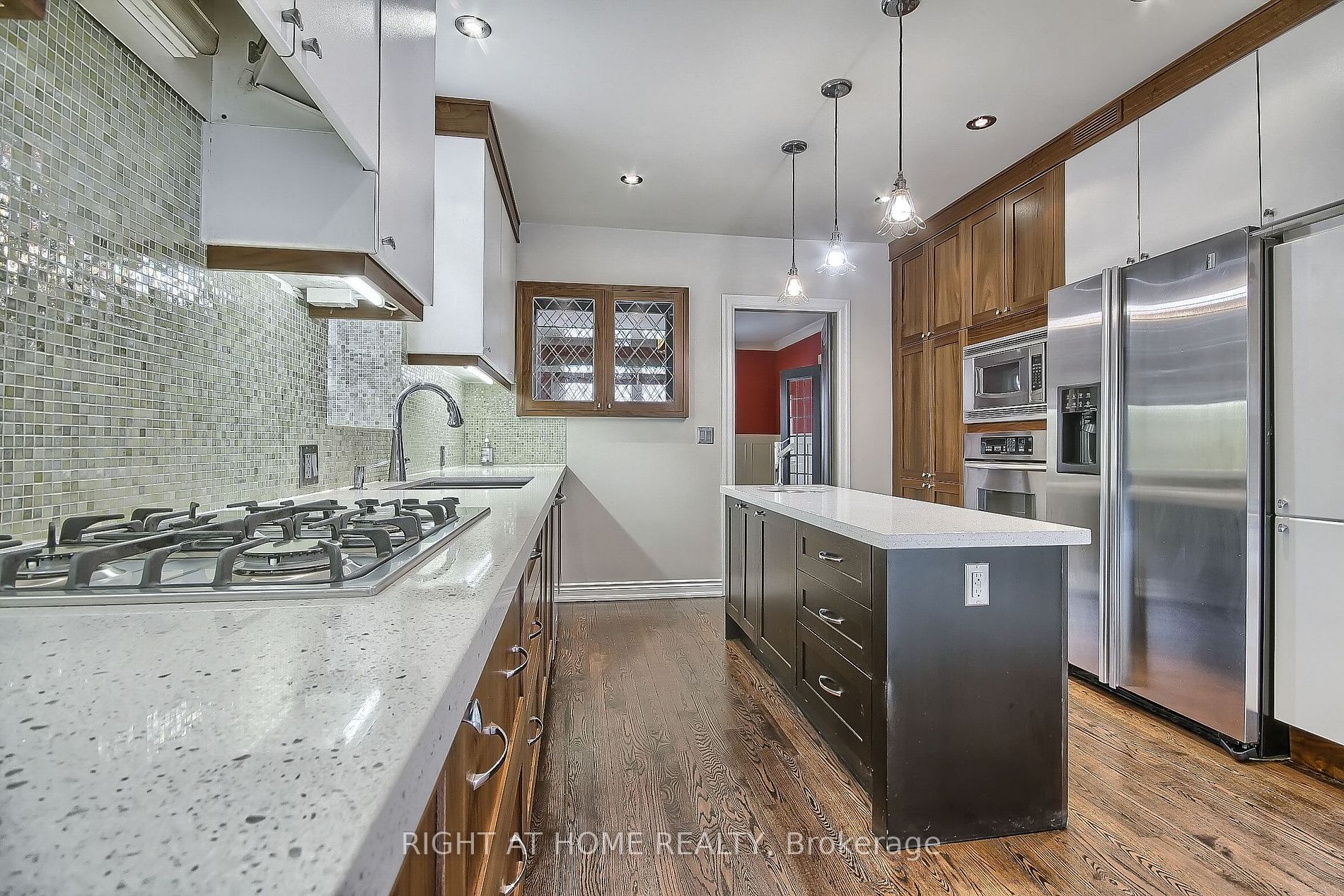 17 Silverwood Ave