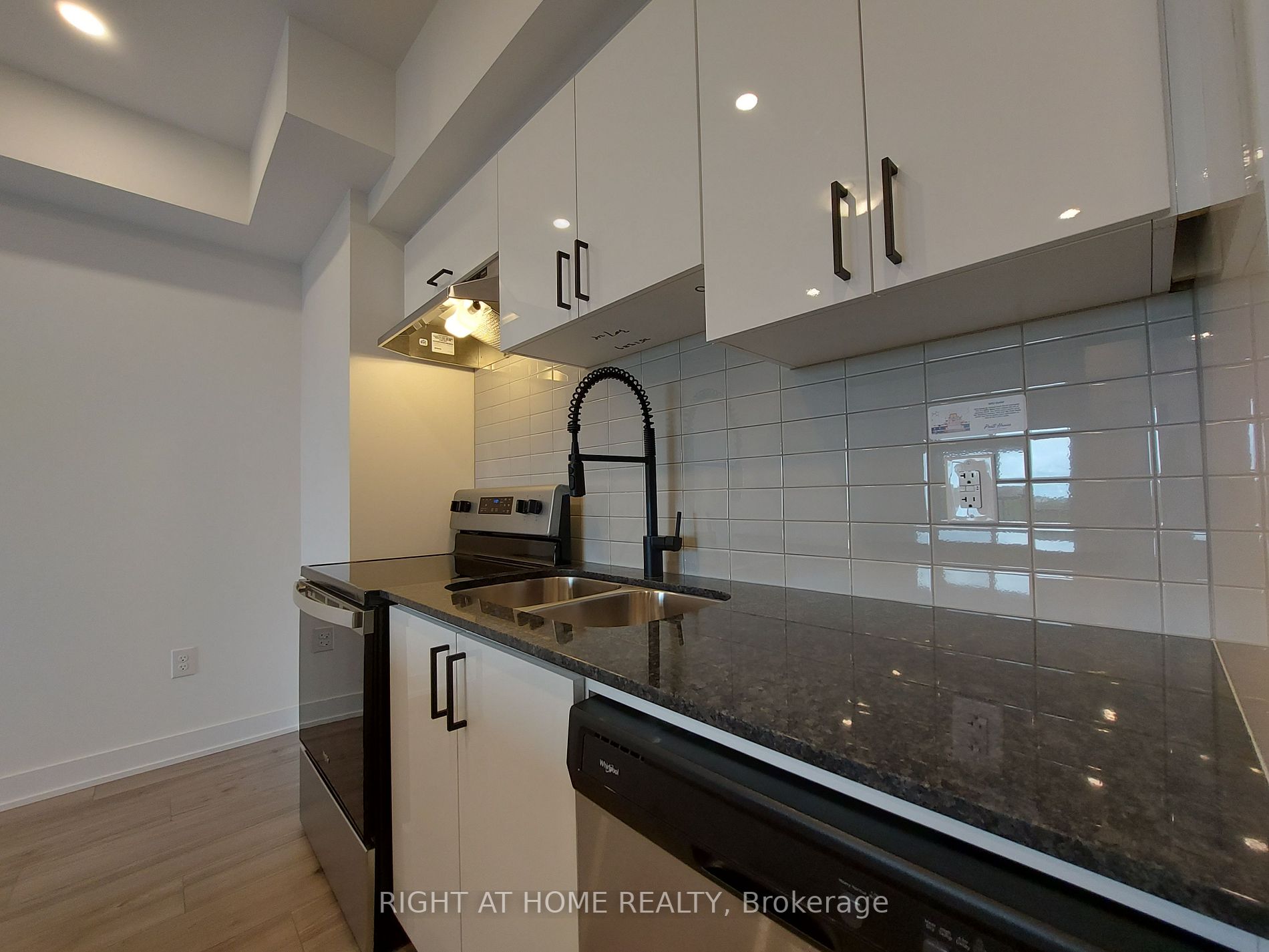 1 Chef Lane 304
