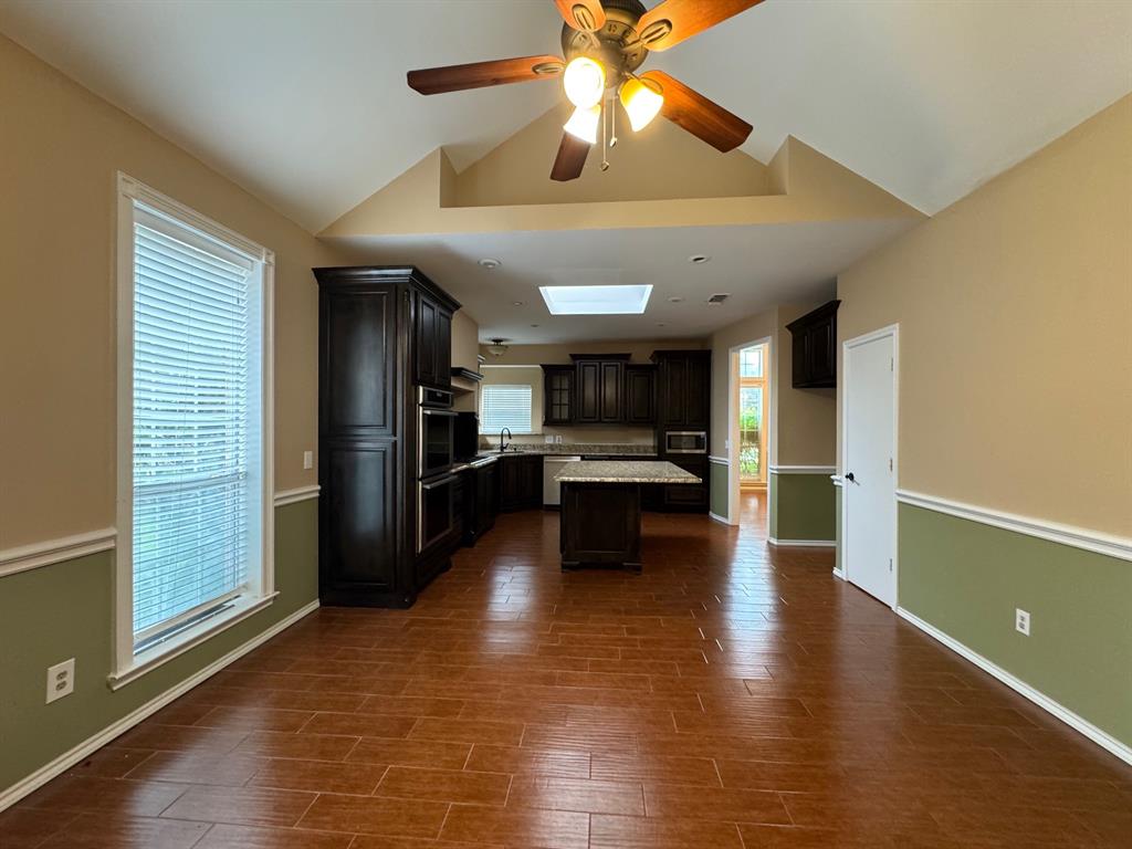 2865 Oak Creek Drive
